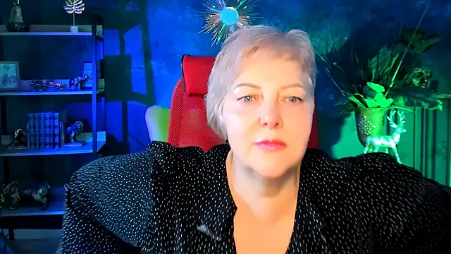 MaryMogan online show from November 25, 2025, 5:19 am