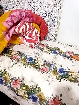 Snapshot of Mayamimi chatting on October 15, 2025, 11:57 pm Mayamimi online show from October 15, 2025, 11:57 pm