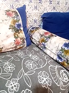 Snapshot of Mayamimi chatting on September 18, 2025, 2:42 pm Mayamimi online show from September 18, 2025, 2:42 pm