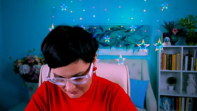 LauraDavidsons online show from October 24, 2025, 5:56 pm