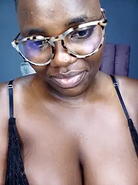 TheSpiceyQueen online show from November 24, 2025, 10:26 am