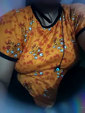 Snapshot of cute_zisha chatting on October 24, 2025, 1:10 pm cute zisha online show from October 24, 2025, 1:10 pm