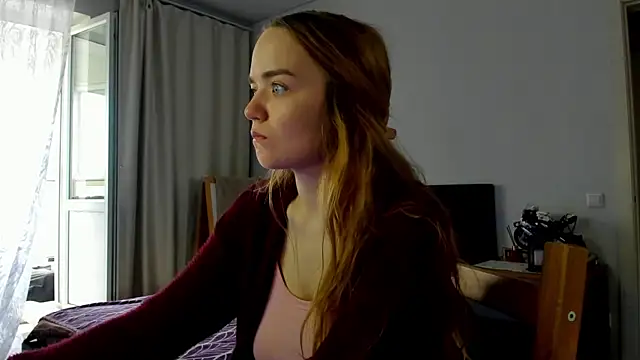 JanetShy online show from September 17, 2025, 6:59 am