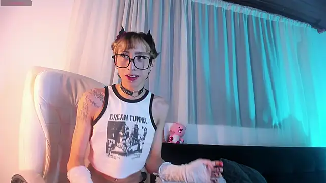 Angeel of lust online show from September 17, 2025, 4:25 am