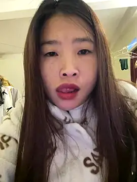 LiLy-0477 online show from November 17, 2025, 7:56 am