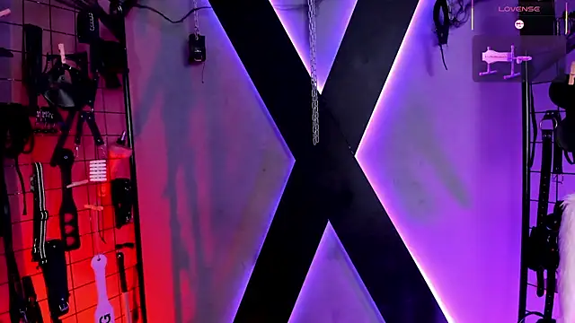 MissKara Ariana bdsm online show from October 30, 2025, 10:35 am