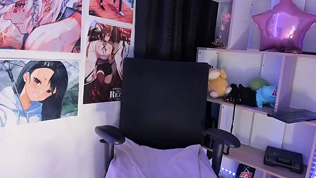 VeronicaSaenzx online show from October 17, 2025, 9:05 pm