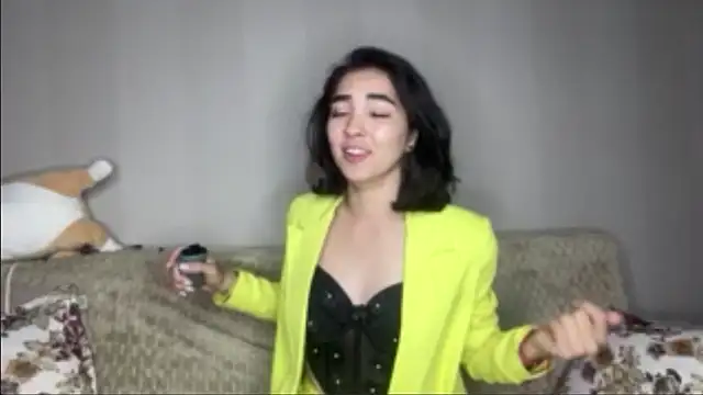 TAG MIGGI online show from September 29, 2025, 7:08 pm