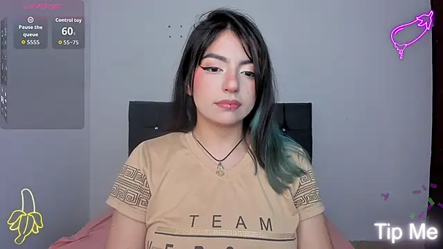 Snapshot of sammy_bunny1 chatting on November 4, 2025, 11:52 pm sammy bunny1 online show from November 4, 2025, 11:52 pm