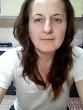 Fluturas2 online show from November 2, 2025, 8:03 pm