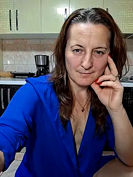 Fluturas2 online show from November 14, 2025, 9:51 pm