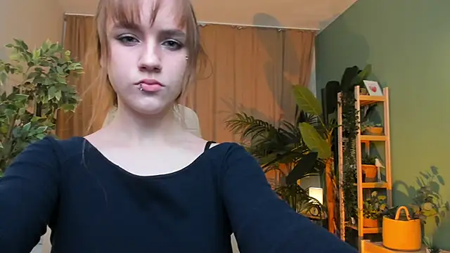 Jamie Chung online show from December 15, 2025, 5:02 am