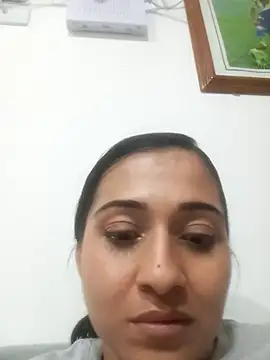 Alisson Morgann online show from November 19, 2025, 10:43 pm