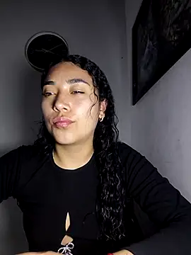 AmberGold- online show from November 9, 2025, 7:56 am