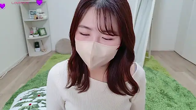 Snapshot of Haru_chiii chatting on December 20, 2025, 1:30 am Haru chiii online show from December 20, 2025, 1:30 am