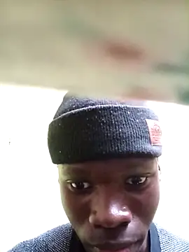 Snapshot of phumlanisanka chatting on October 2, 2025, 3:37 pm phumlanisanka online show from October 2, 2025, 3:37 pm