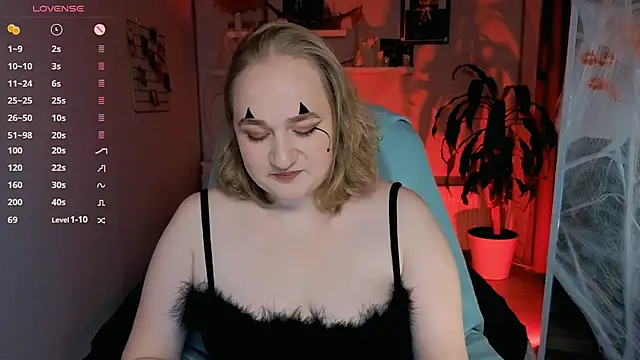 Kitty Rest  online show from October 26, 2025, 4:40 pm