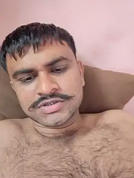 Snapshot of Frvgggghh chatting on February 13, 2026, 9:09 am Frvgggghh online show from February 13, 2026, 9:09 am