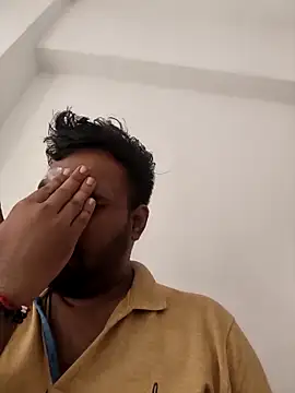 vinay smalldick online show from June 1, 2026, 4:13 am