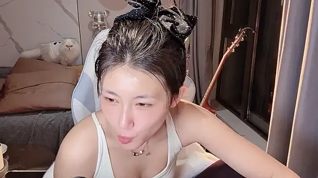 Lixinel-520 online show from December 16, 2025, 1:48 pm