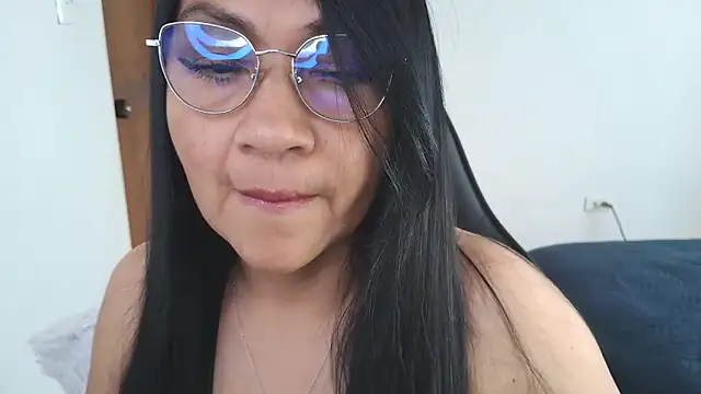 Snapshot of LissafeetHott chatting on September 11, 2025, 8:20 pm LissafeetHott online show from September 11, 2025, 8:20 pm