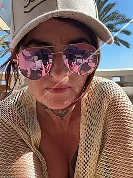 Snapshot of IrishmilfAnna chatting on September 26, 2025, 2:13 pm IrishmilfAnna online show from September 26, 2025, 2:13 pm