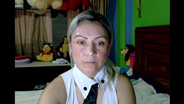 Snapshot of _Charlize_theron_ chatting on February 22, 2026, 11:12 am Charlize theron online show from February 22, 2026, 11:12 am