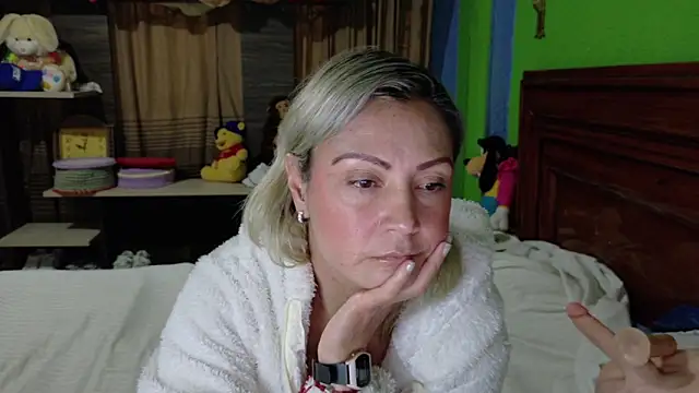 Snapshot of _Charlize_theron_ chatting on February 3, 2026, 2:53 am Charlize theron online show from February 3, 2026, 2:53 am