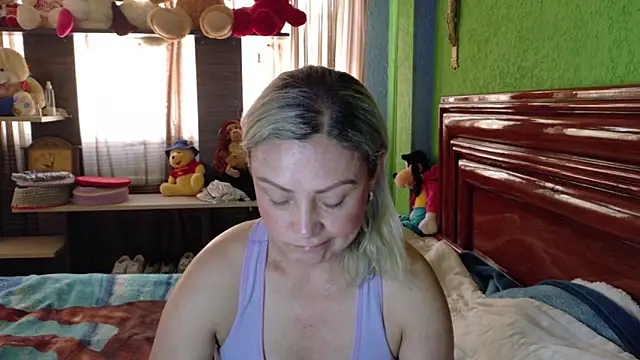 Snapshot of _Charlize_theron_ chatting on February 9, 2026, 5:22 pm Charlize theron online show from February 9, 2026, 5:22 pm