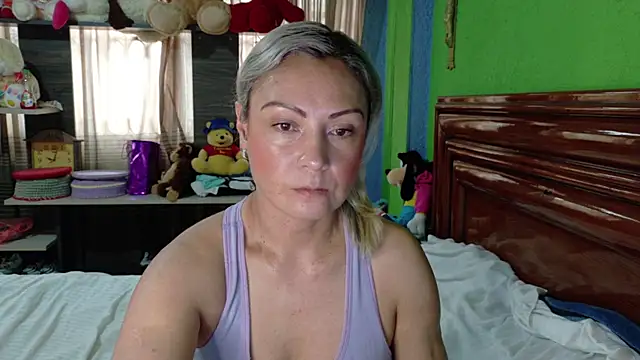  Charlize theron  online show from January 13, 2026, 8:57 pm