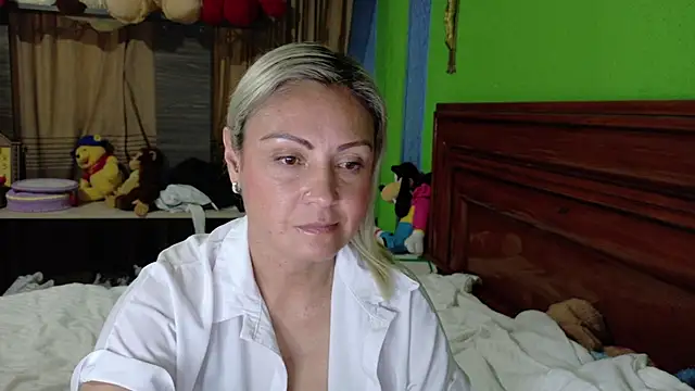 Snapshot of _Charlize_theron_ chatting on January 18, 2026, 2:04 am Charlize theron online show from January 18, 2026, 2:04 am