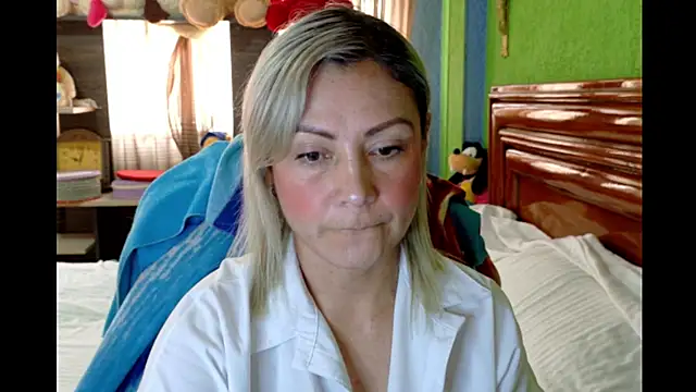 Snapshot of _Charlize_theron_ chatting on February 25, 2026, 5:02 pm Charlize theron online show from February 25, 2026, 5:02 pm