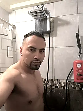 Snapshot of Jharicio-89 chatting on September 17, 2025, 1:13 pm Jharicio-89 online show from September 17, 2025, 1:13 pm
