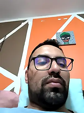 Snapshot of Jharicio-89 chatting on October 6, 2025, 5:19 am Jharicio-89 online show from October 6, 2025, 5:19 am