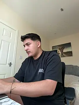 Snapshot of mixedcouplee69 chatting on March 21, 2026, 1:15 pm mixedcouplee69 online show from March 21, 2026, 1:15 pm