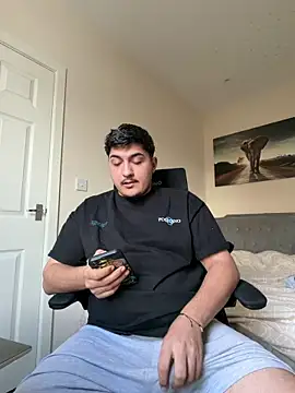 Snapshot of mixedcouplee69 chatting on March 28, 2026, 3:35 pm mixedcouplee69 online show from March 28, 2026, 3:35 pm