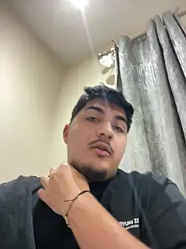 Snapshot of mixedcouplee69 chatting on February 22, 2026, 5:25 pm mixedcouplee69 online show from February 22, 2026, 5:25 pm