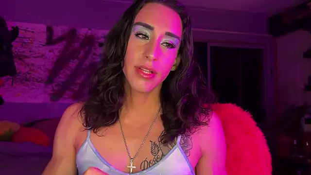 xoFrankie online show from October 4, 2025, 4:14 am