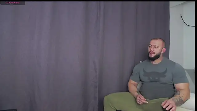 RickyMiami1 online show from December 1, 2025, 6:31 pm