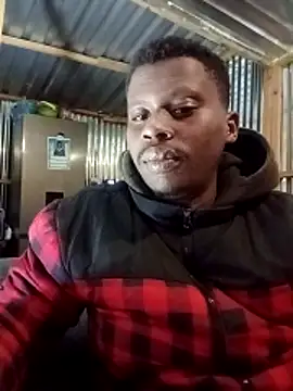 FANTASYROOM23 online show from April 27, 2026, 11:36 pm