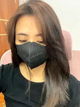 Mochi21 online show from November 17, 2025, 4:05 am