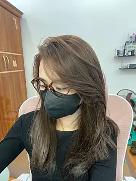 Mochi21 online show from November 30, 2025, 5:08 am