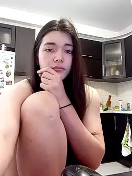 Albi Glow online show from December 17, 2025, 10:42 am