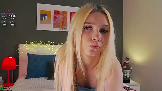 SaraHearts online show from December 21, 2025, 1:41 am