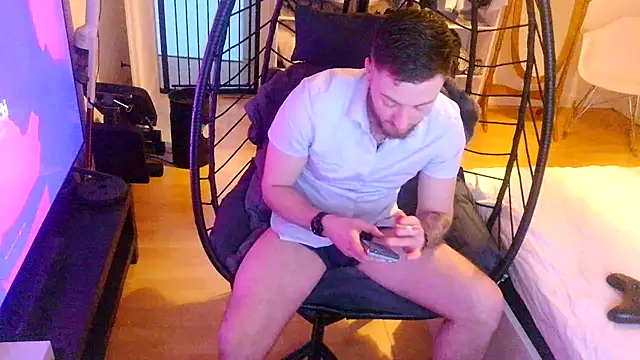 Snapshot of Keviios chatting on January 6, 2026, 9:57 am Keviios online show from January 6, 2026, 9:57 am