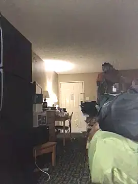 CinnaCakesss online show from February 13, 2026, 12:21 am