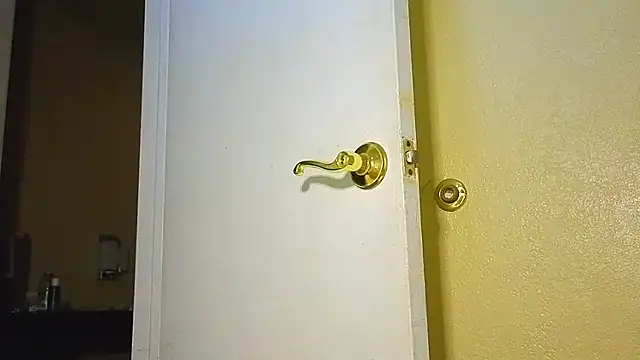 CinnaCakesss online show from November 29, 2025, 8:03 am