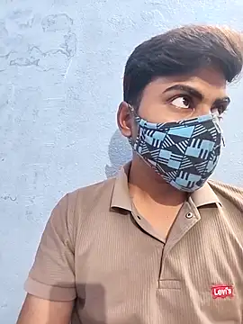 Snapshot of YourTarzan chatting on April 3, 2026, 2:12 pm YourTarzan online show from April 3, 2026, 2:12 pm