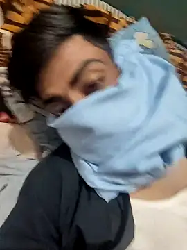 Snapshot of YourTarzan chatting on March 12, 2026, 4:51 am YourTarzan online show from March 12, 2026, 4:51 am