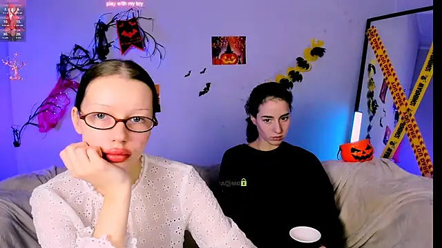 khloebeauty online show from October 25, 2025, 7:25 pm